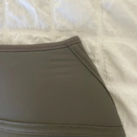 Skims gray rubberized scuba front zip mini skirt - Picture 8 of 11